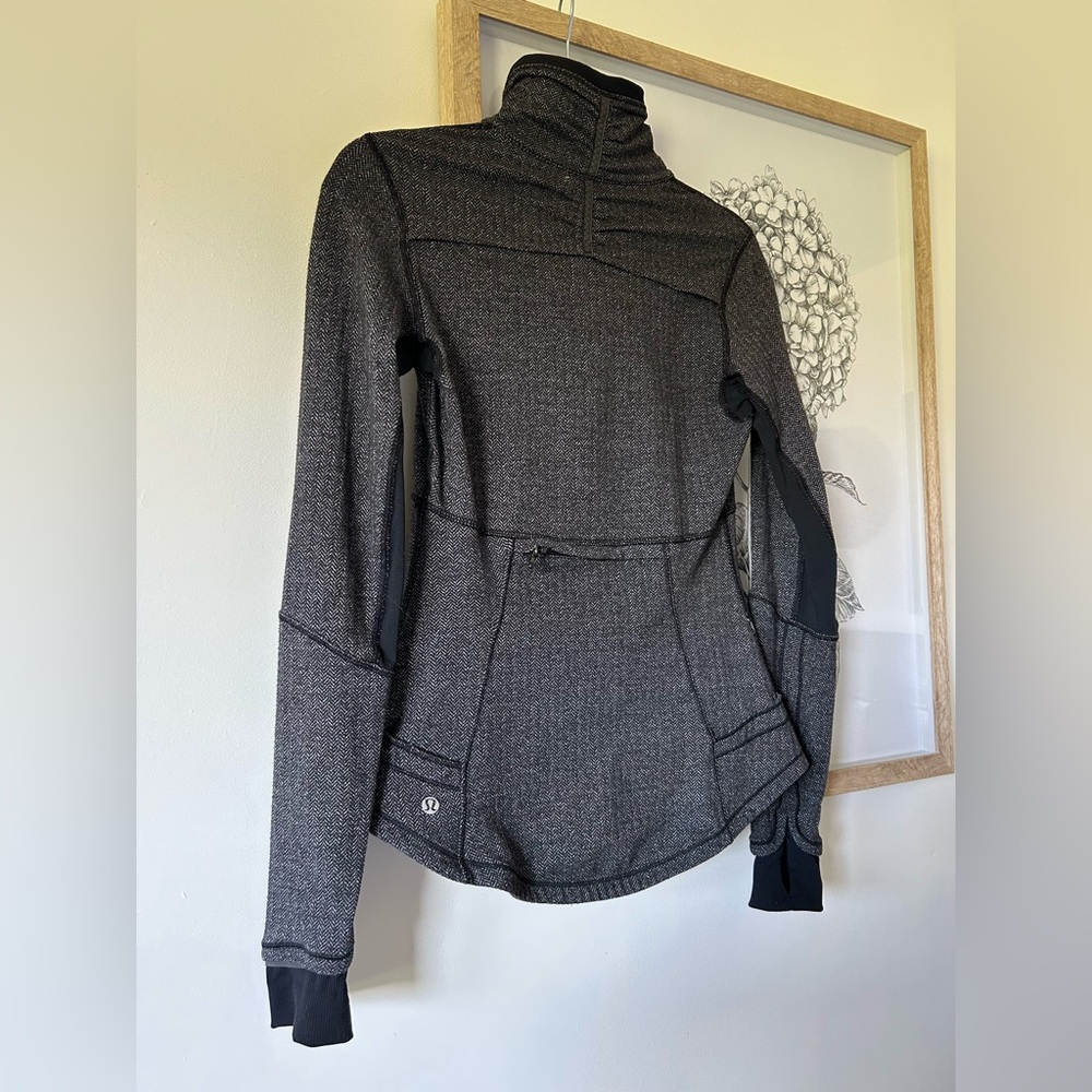 Lululemon Base Runner 1/2 Zip - Picture 5 of 8